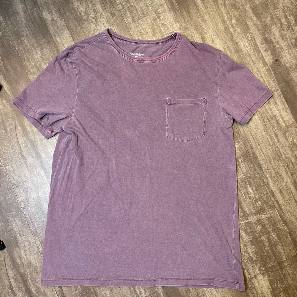 Basic t shirt with front pocket